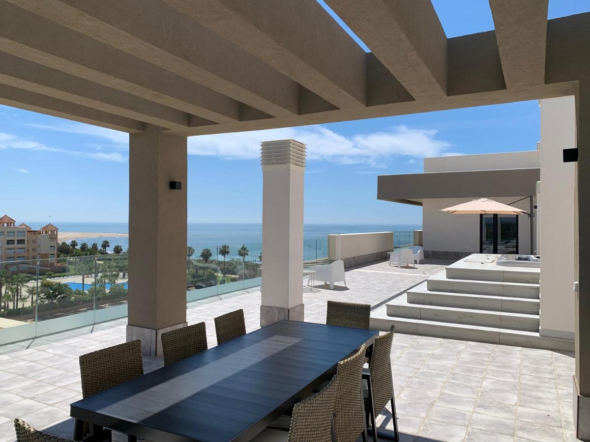 Апартаменти Penthouse With Wide Terrace Next To The Ocean Уельва Екстер'єр фото