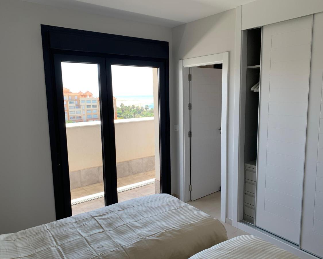 Апартаменти Penthouse With Wide Terrace Next To The Ocean Уельва Екстер'єр фото